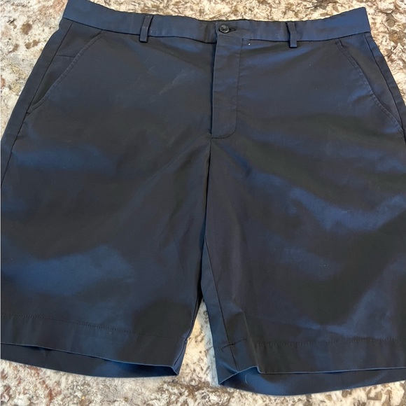 Greg Norman Mens Golf Chino Shorts Black Performance Casual Zip Front Size 36 - Picture 1 of 10